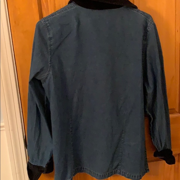 Jean shirt with black accents - Picture 5 of 6